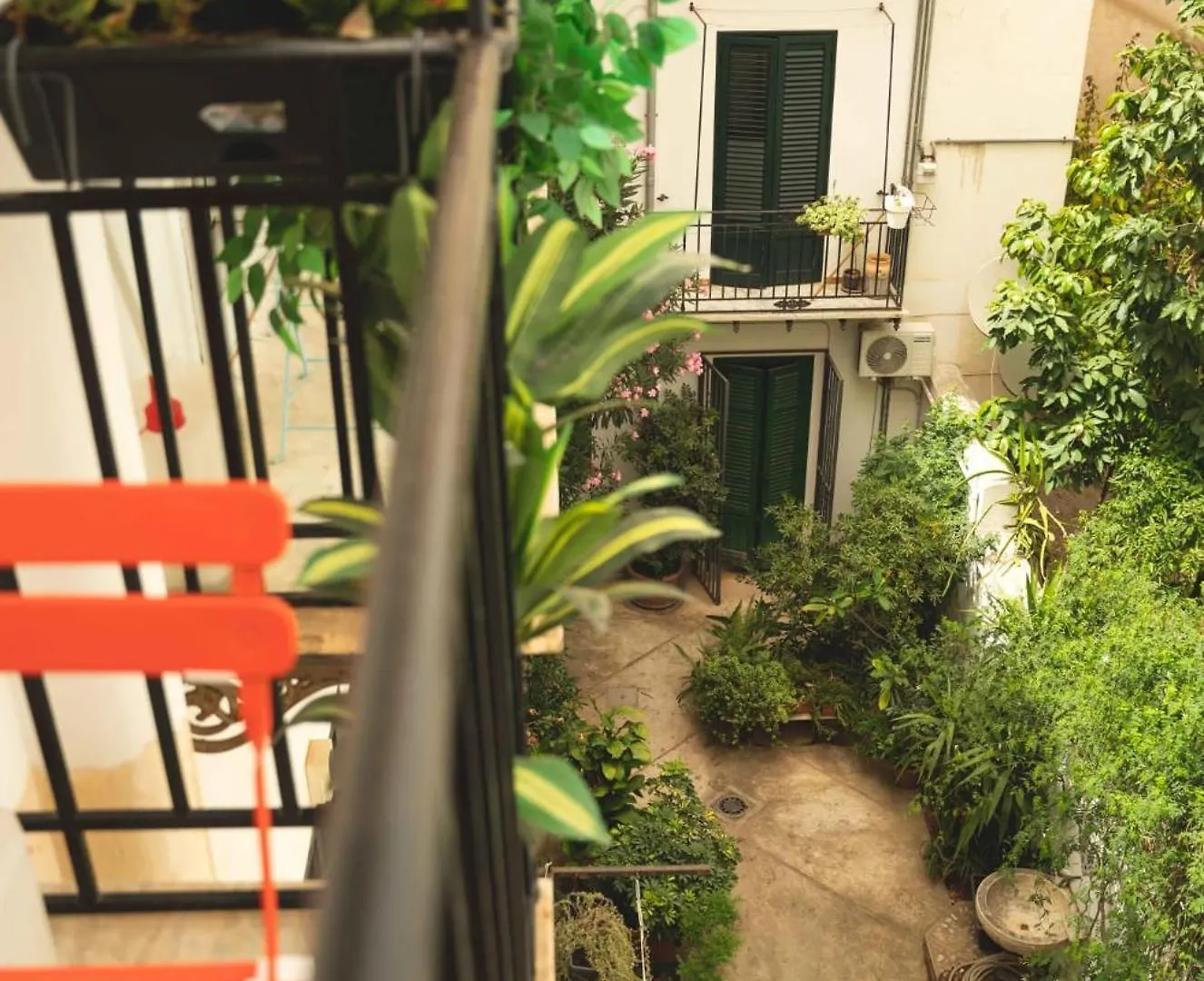Regina Suite Palermo Guest house