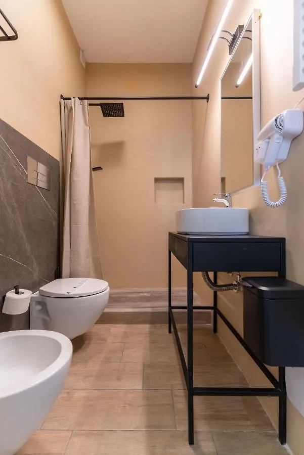 Regina Suite Palermo 0*,